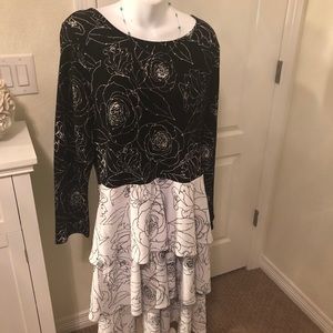 Black and white roses LulaRoe Georgia